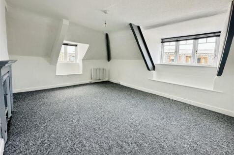 Bedroom 2.JPG