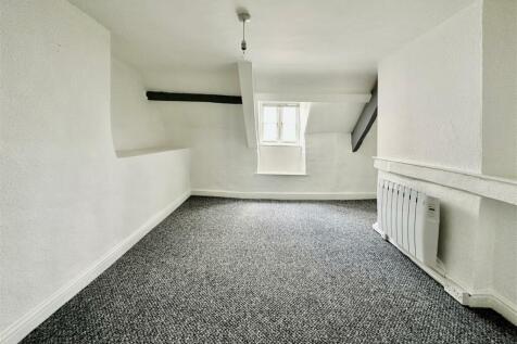 Bedroom 4.JPG