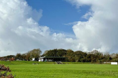 Cricket Grounds To Rear.JPG