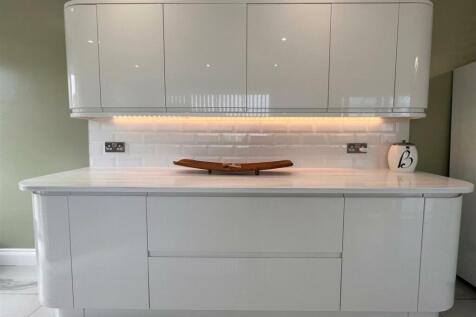 Kitchen unit.jpeg