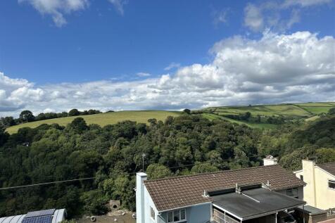 Southerly Aspect From Living Room.JPG