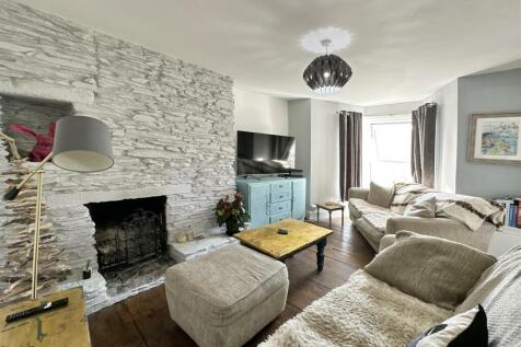 Sitting  Room.jpg