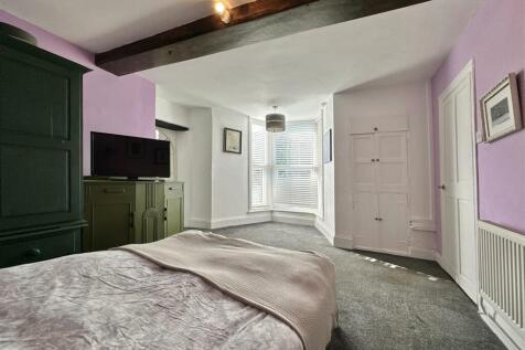 Bedroom 3.jpg
