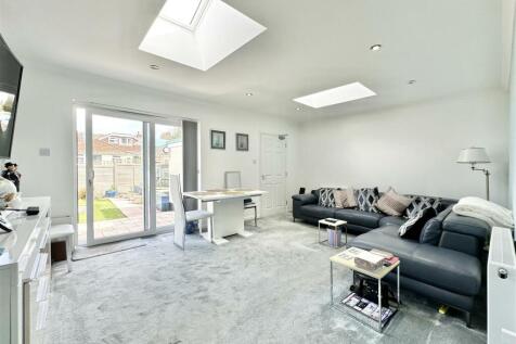 Living  Room.jpg