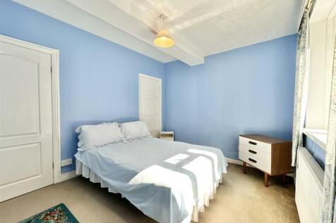 Bedroom 2.jpg