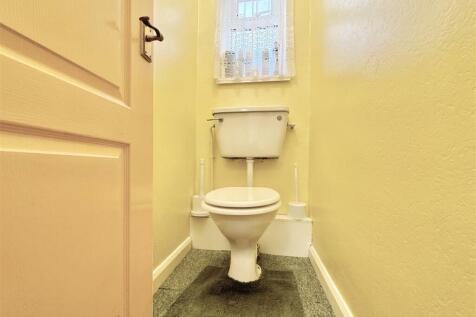 Separate WC.jpg