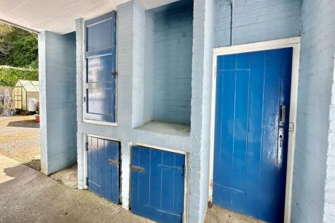 Private Storage Houses.jpg