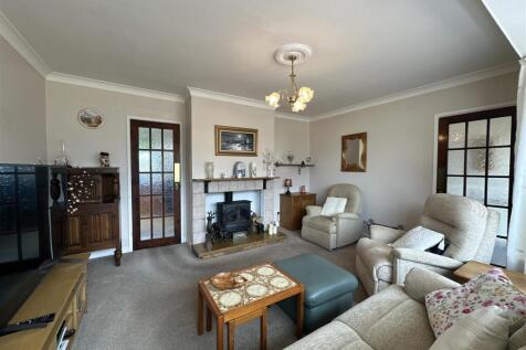 Living Room.JPG