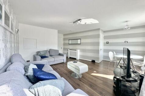 Living Room.jpg