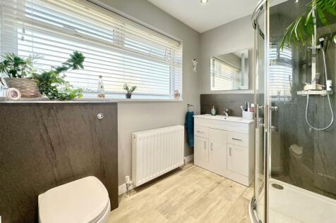 Main Shower Room.JPG