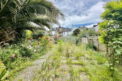 Rear_Garden.jpg