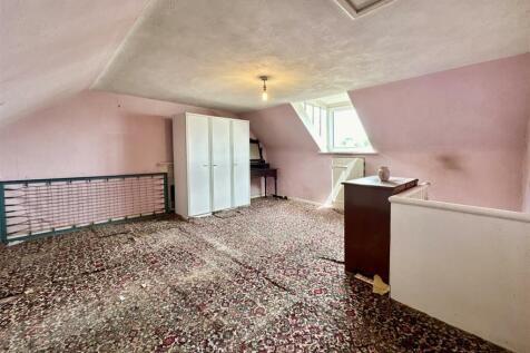 Bedroom  2.jpg