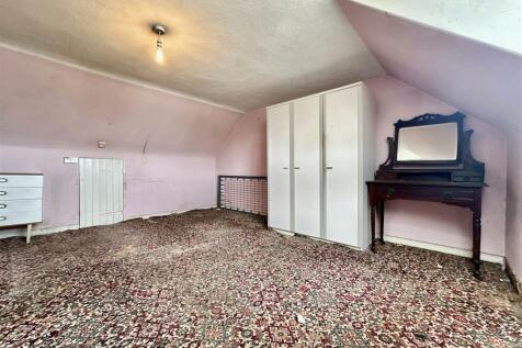 Bedroom 2.jpg