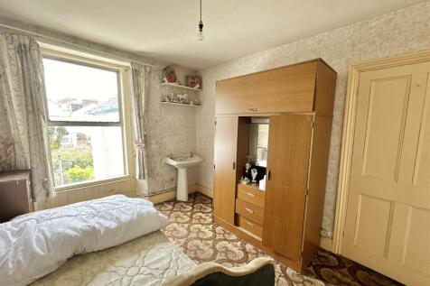 Bedroom 3.jpg