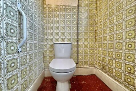 Separate WC.jpg