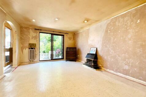 Living Room.JPG