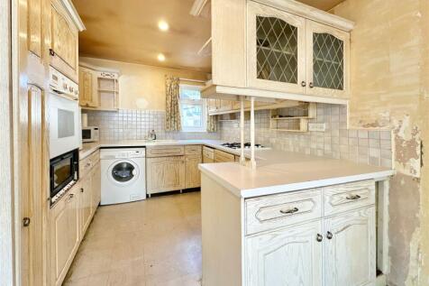 Kitchen.JPG