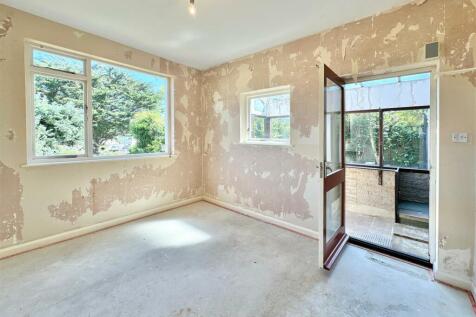 Bed 3 Or Formal Dining Room.JPG