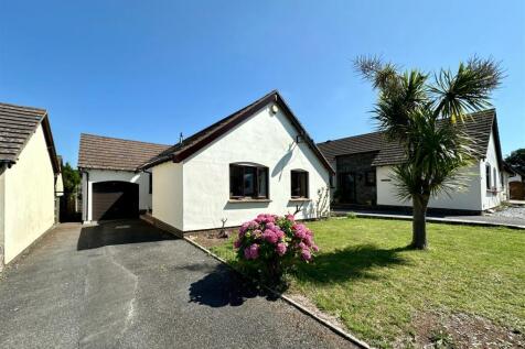Front &amp; Driveway.JPG