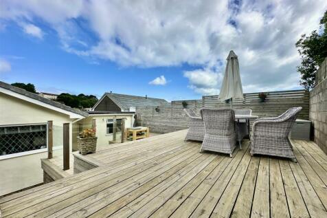 Rear Sun Deck.jpg
