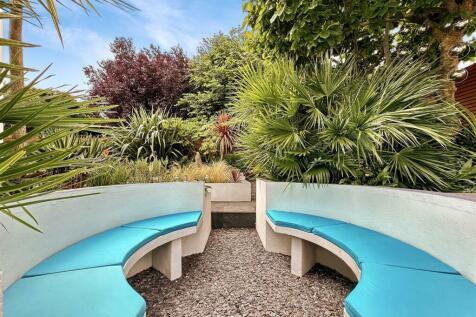 Sunken Seating Area.JPG