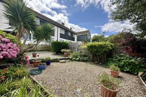 Garden Towards Rear Elevation.JPG