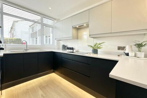 Kitchen_.jpg