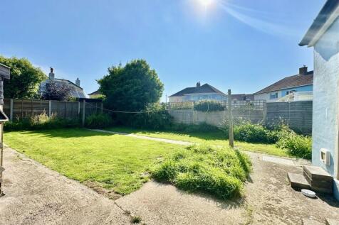 Rear Garden_.jpg