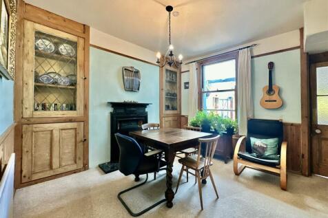 Dining  Room.jpg