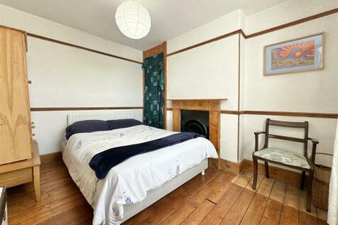 Bedroom  2.jpg