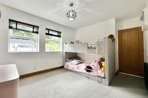 Bedroom 2.jpg