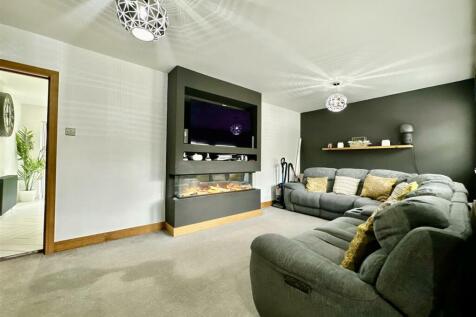 Living Room.jpg