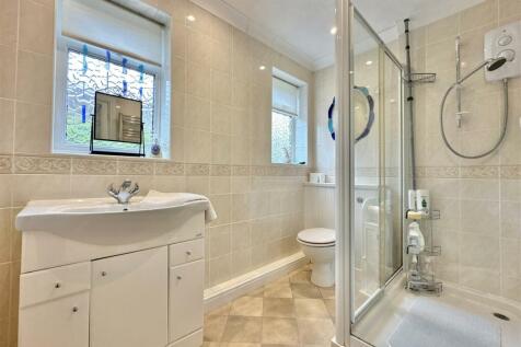 Shower  Room.jpg