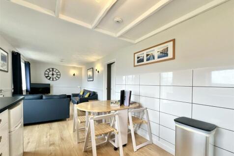 Kitchen Dining Room.jpg