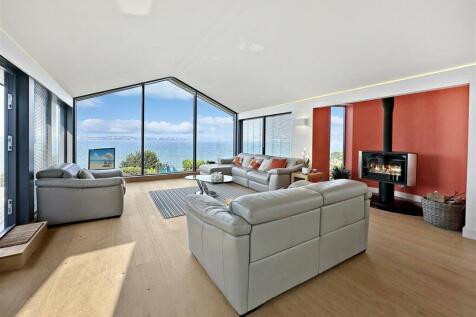Lounge &amp; Fire.JPG