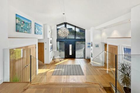 Entrance Hall.JPG