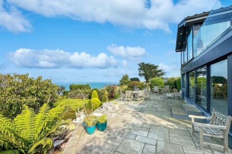 Rear Onto Terrace.JPG