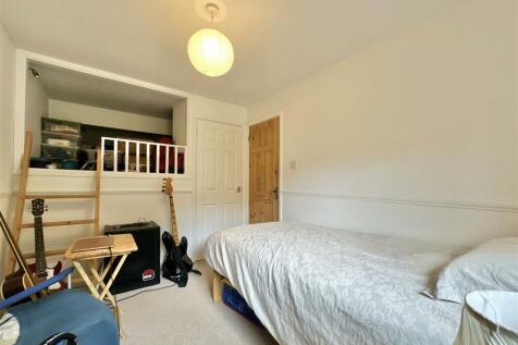 Bedroom 2.jpg