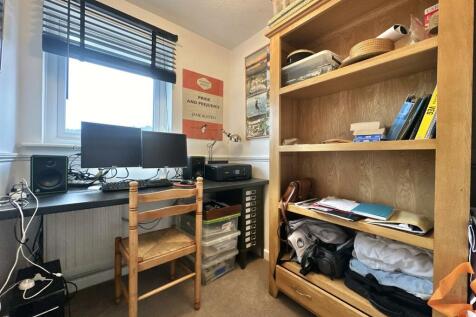Bedroom 3.jpg