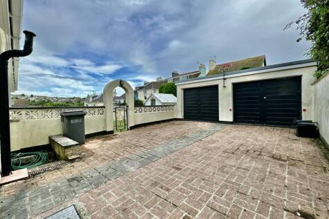 Garage &amp; Driveway.jpg