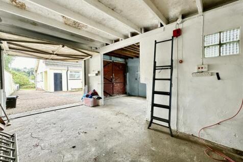 Inside Garage.jpg