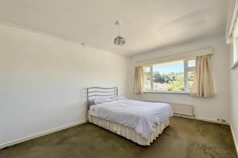 Bedroom_.jpg