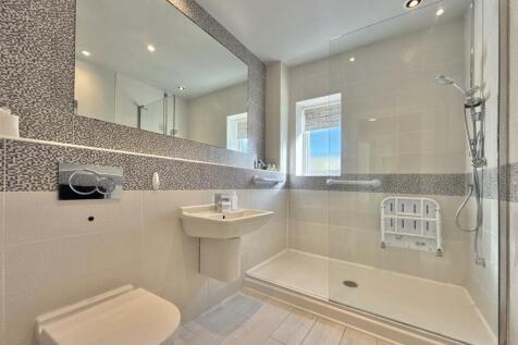 Shower Room.jpeg