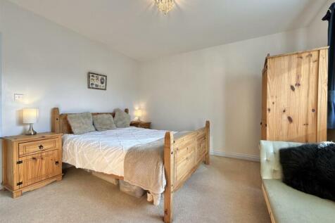 Bedroom  2.jpeg