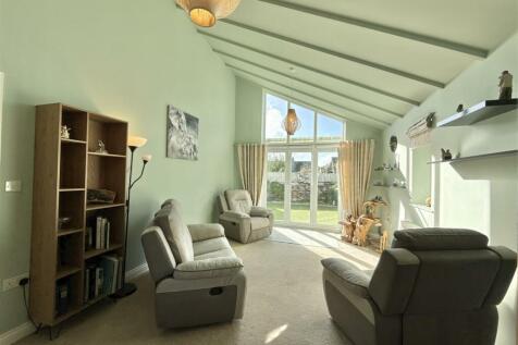 Living Room.jpeg