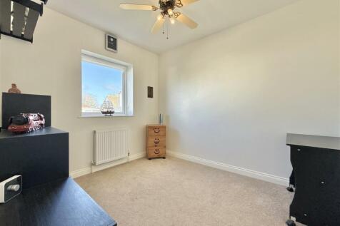 Bedroom 3.jpeg