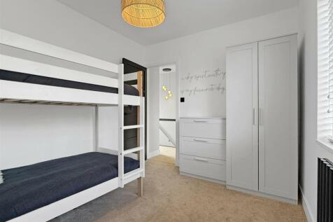 Bedroom 3.JPG