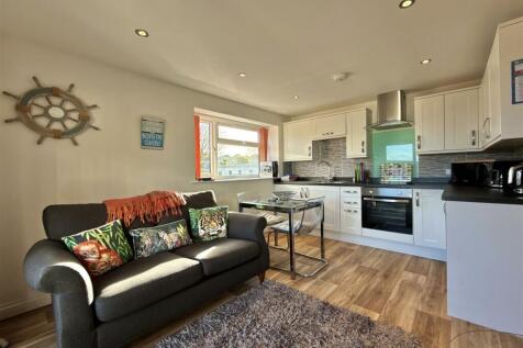 Living Area.jpeg
