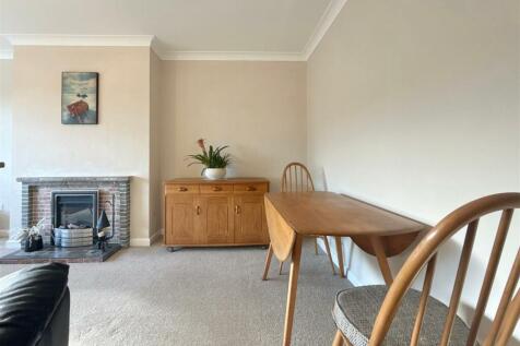 Dining Area.JPG
