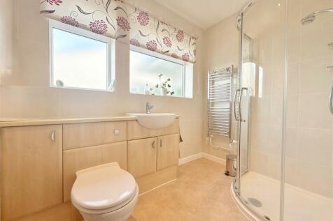 Shower Room.JPG